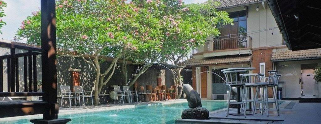 The Edelweiss Hideaway Villa Solo Exterior photo