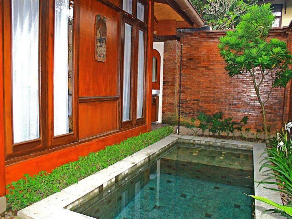 The Edelweiss Hideaway Villa Solo Exterior photo