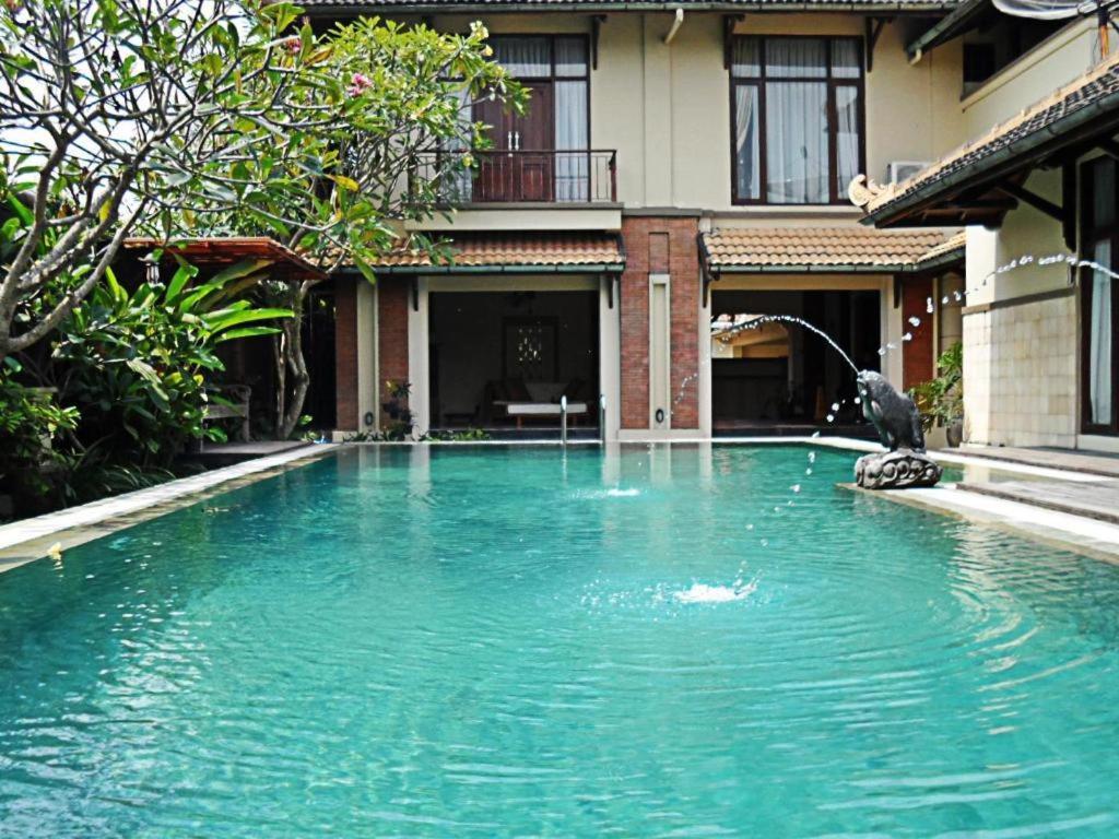 The Edelweiss Hideaway Villa Solo Exterior photo
