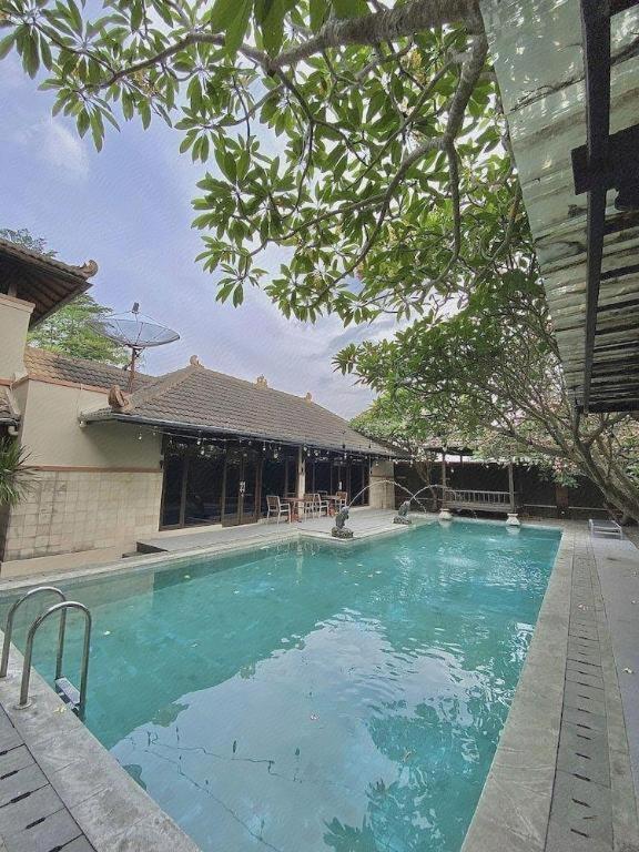 The Edelweiss Hideaway Villa Solo Exterior photo