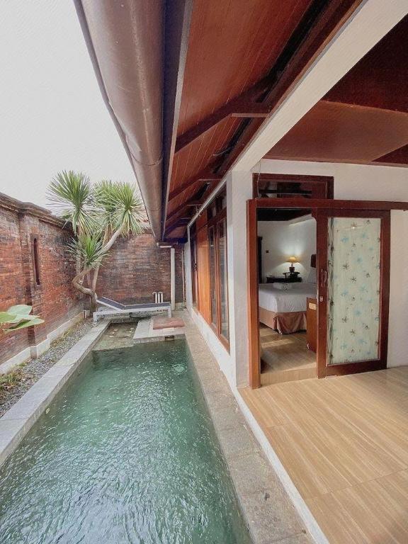 The Edelweiss Hideaway Villa Solo Exterior photo