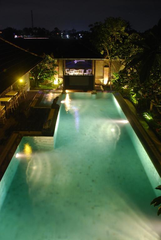 The Edelweiss Hideaway Villa Solo Exterior photo