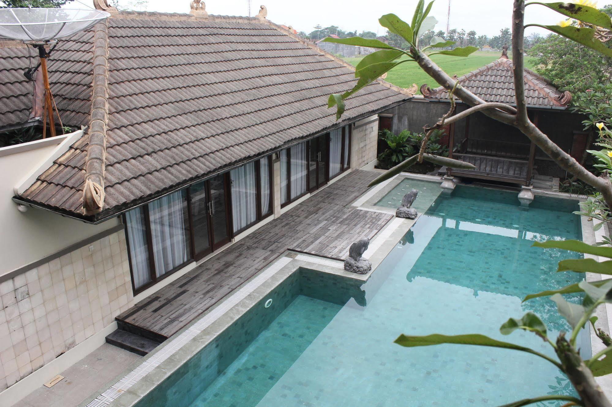 The Edelweiss Hideaway Villa Solo Exterior photo